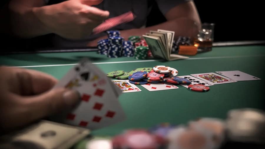 ky thuat danh bai poker de thang duoc doi thu o tren ban cuoc